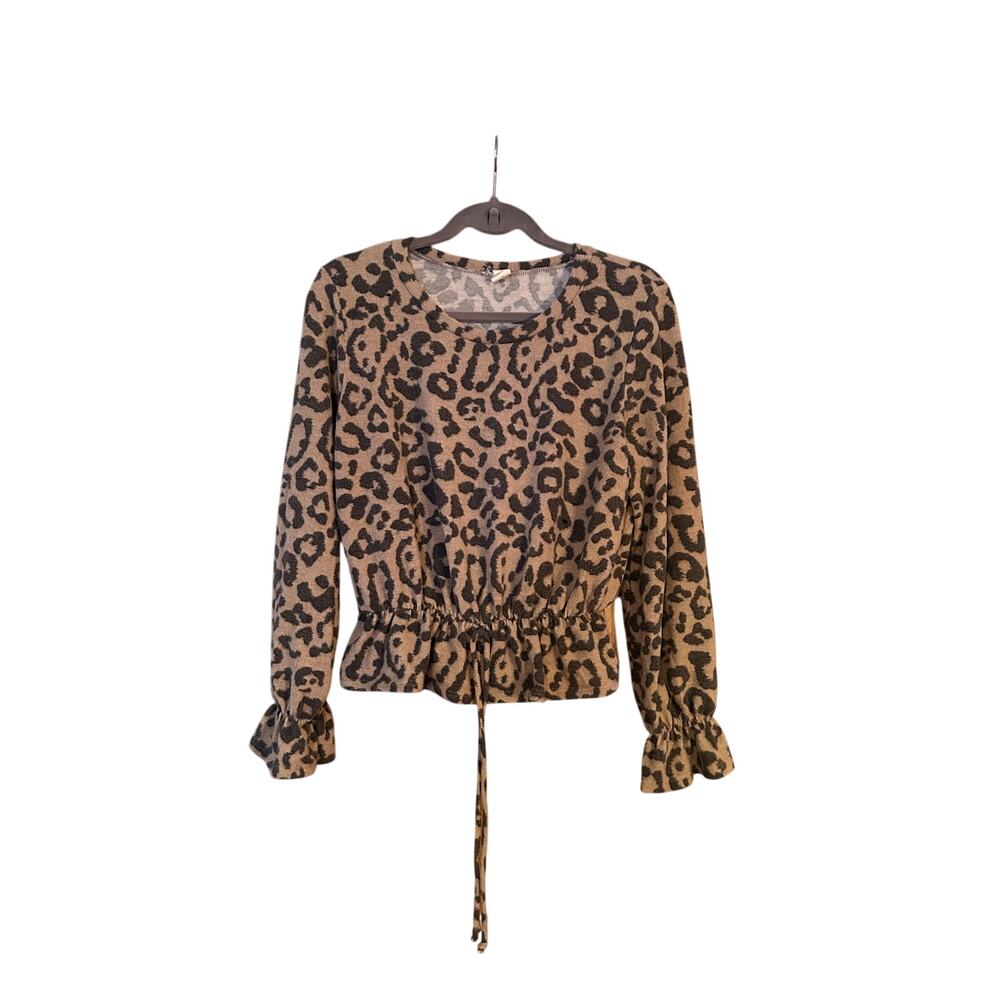 Chic Cheetah Print Sweatshirt Top - Cozy & Stylish Size M